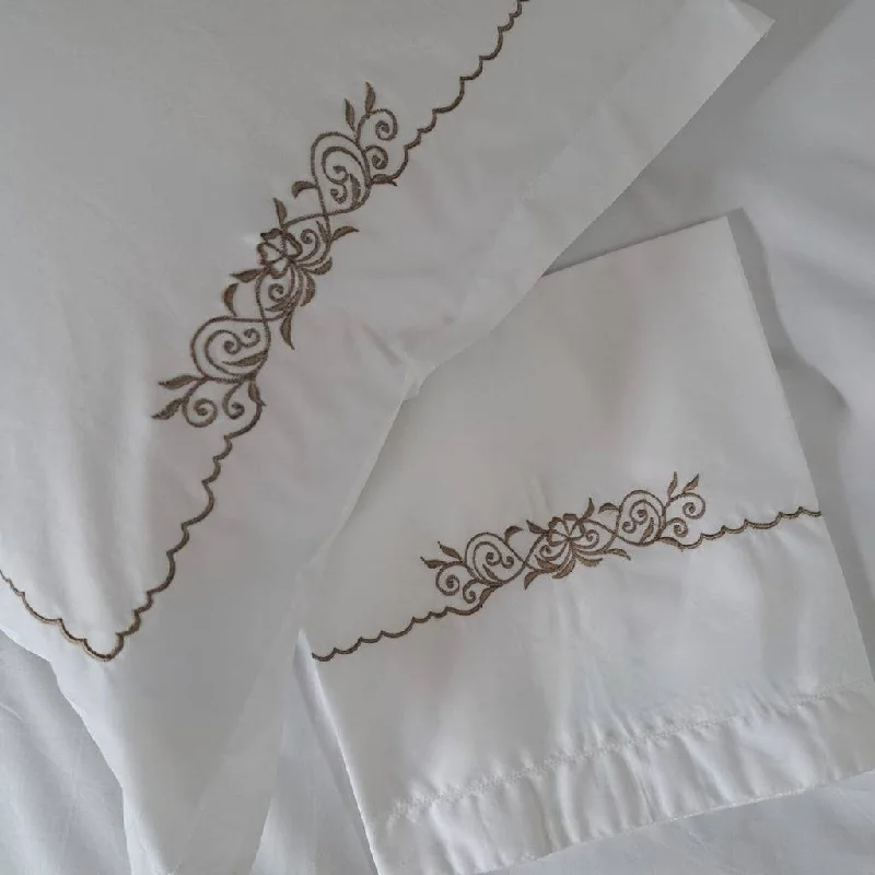 Bed Sheet Embroidered - Iris