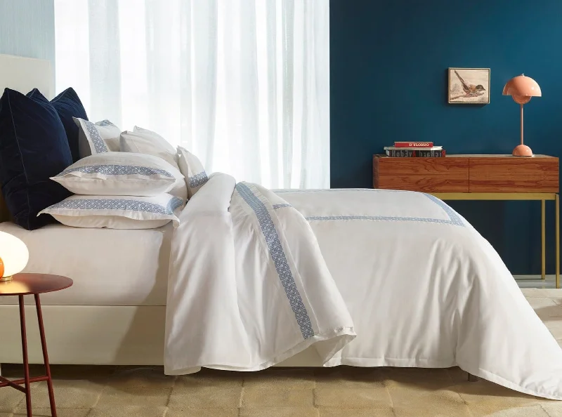 Amalia "Elo" 430TC Duvet Cover in White with Blue Embroidery