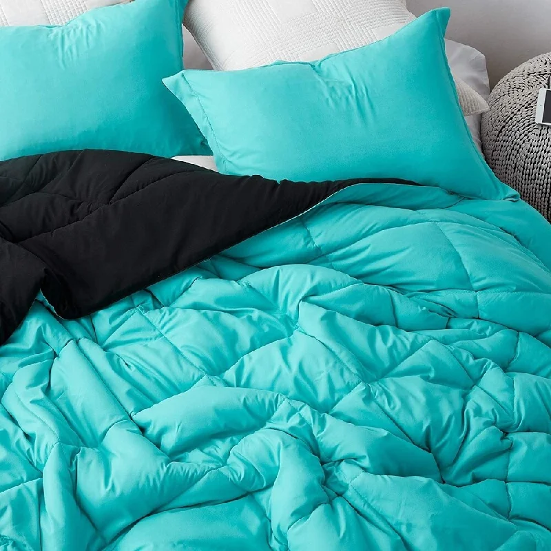 Aqua/Black Reversible Full Comforter - Oversized Full XL Bedding