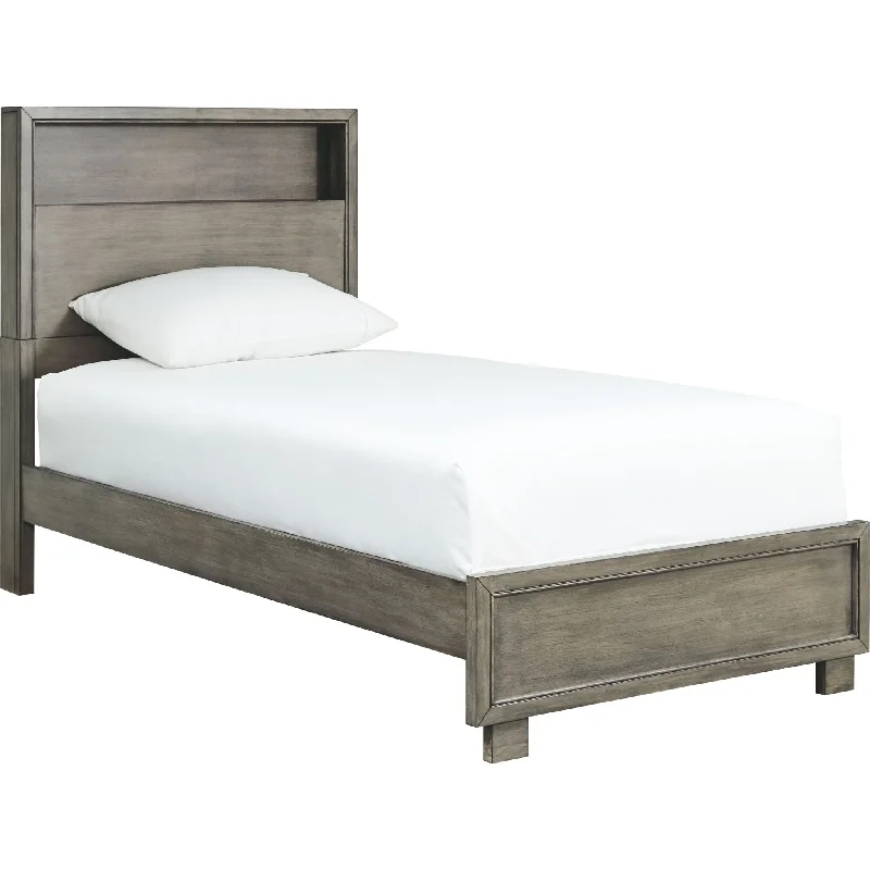 Ashley Arnett 3 Piece Bed