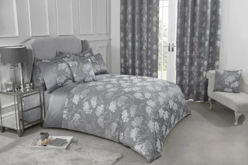 Blossom - Embellished Jacquard Duvet Set in Silver