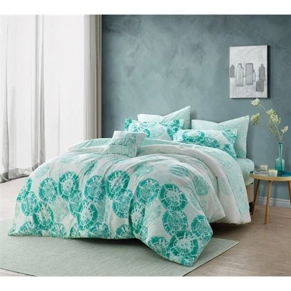 BYB Calico Mint Comforter Set