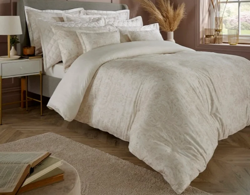 Christy "Trento" Duvet Cover Sets in Honey