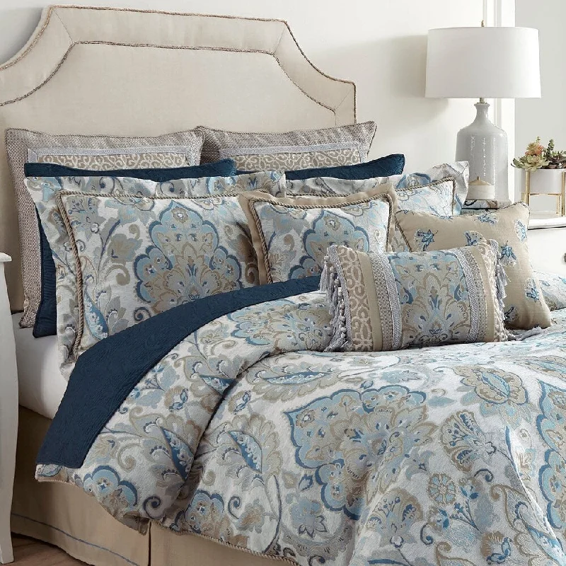 Croscill Emery Chenille 4 Piece Comforter Set