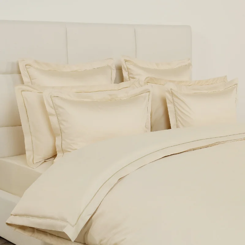 Duvet Cover <br>The Hotel Collection <br>100% Egyptian Cotton 300TC