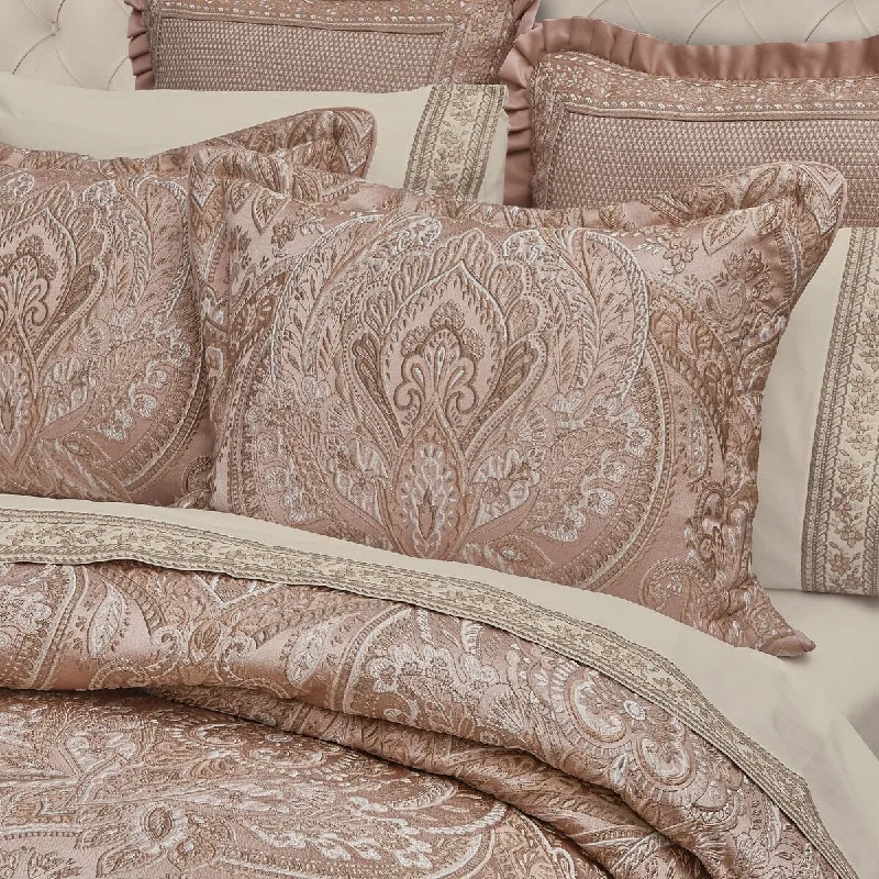 Fiorello Comforter Set