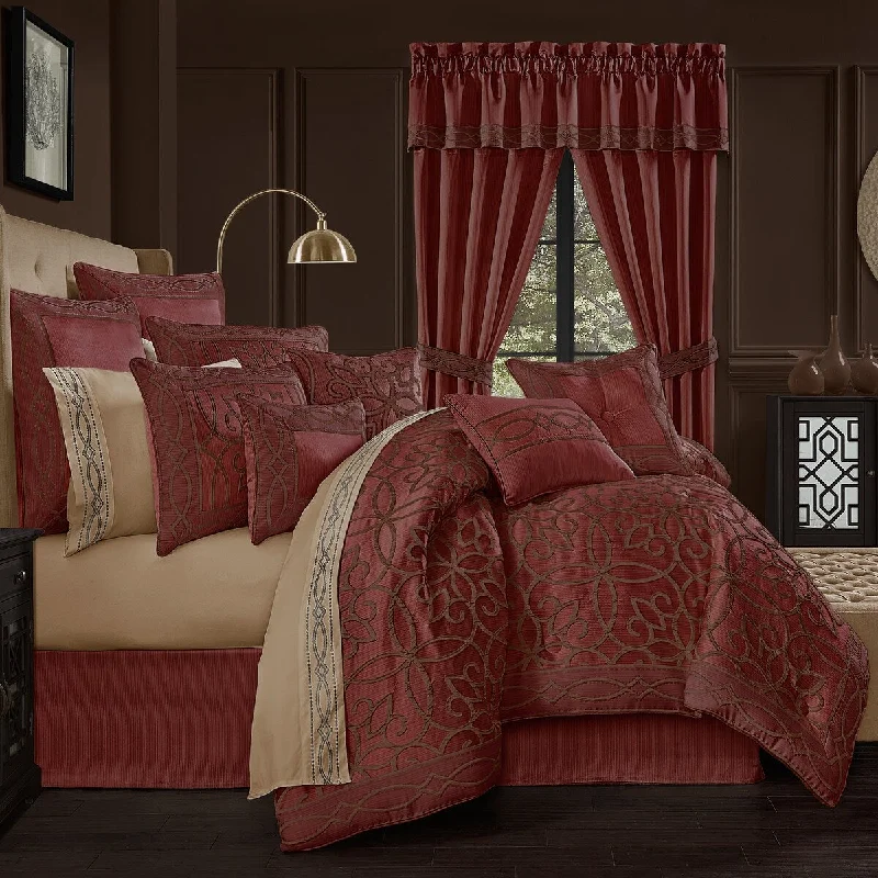 Five Queens Court Chianti Comforter Set