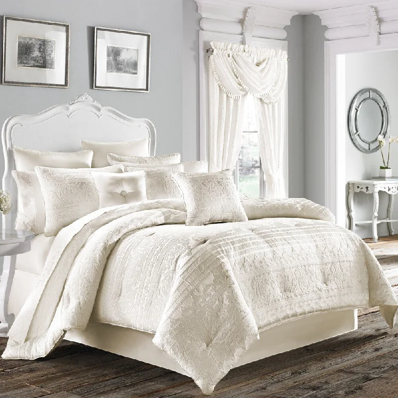 Five Queens Court Mackay Woven Scroll Horizontal Stripe 4-piece Comforter Set