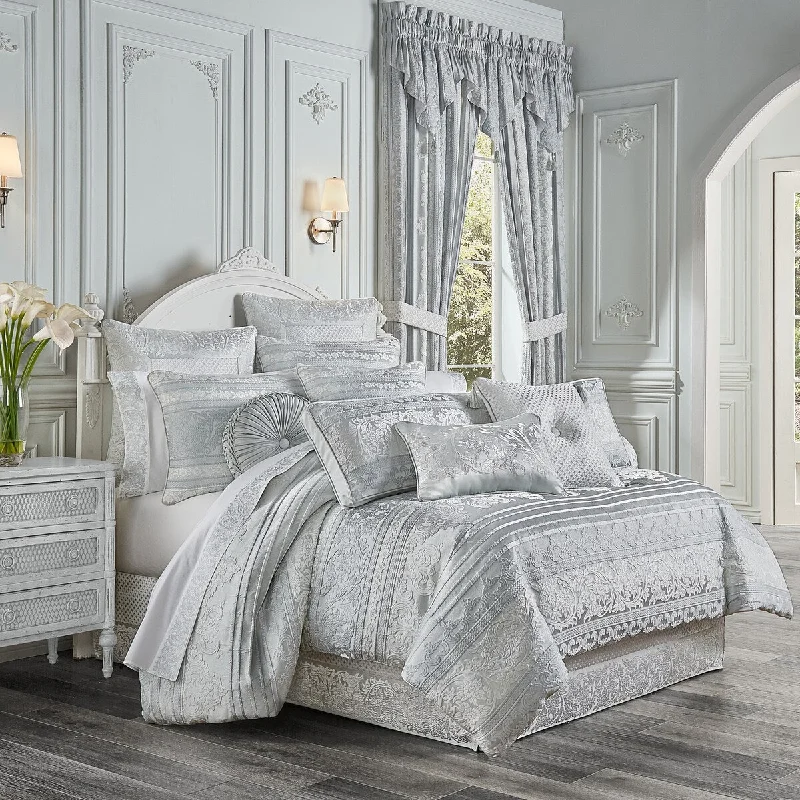 Five Queens Court Riviera Comforter Set