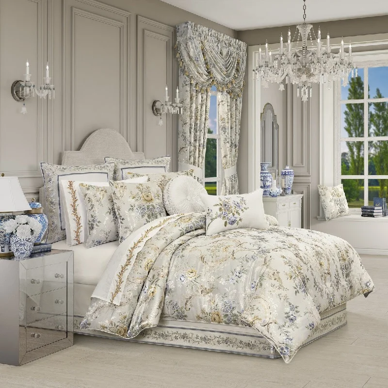 J. Queen New York Genevieve Comforter Set