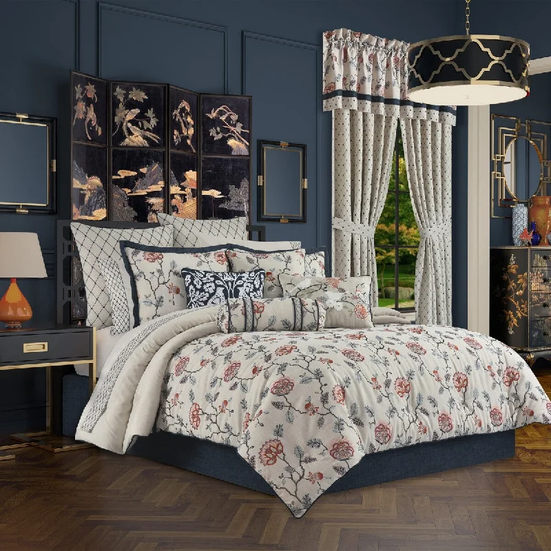 J. Queen New York Parkview Comforter Set