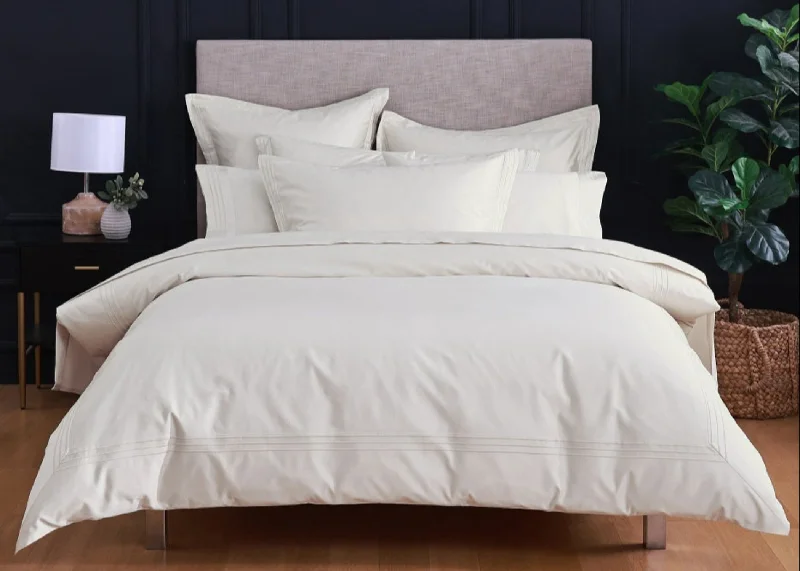 Linen Obsession "Triple Line" 500 Thread Count Egyptian Cotton Sateen Bed Linen in Ivory (cream)