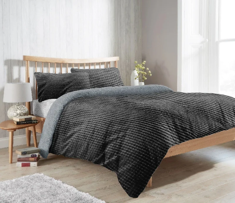 Maine Check Super Soft Fluffy Fleece Duvet Cover Set with Pillowcases Reversible Bedding for Winter Warmth in Black Grey by OLIVIA ROCCO