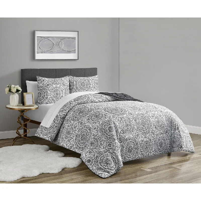 Medallion Reversible 3 piece comforter set