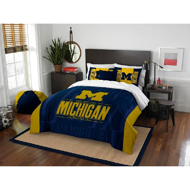 Michigan King Comforter Set