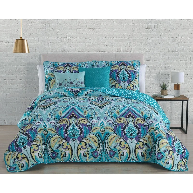 Porch & Den Ibis Reversible Quilt Set with Throw Pillows