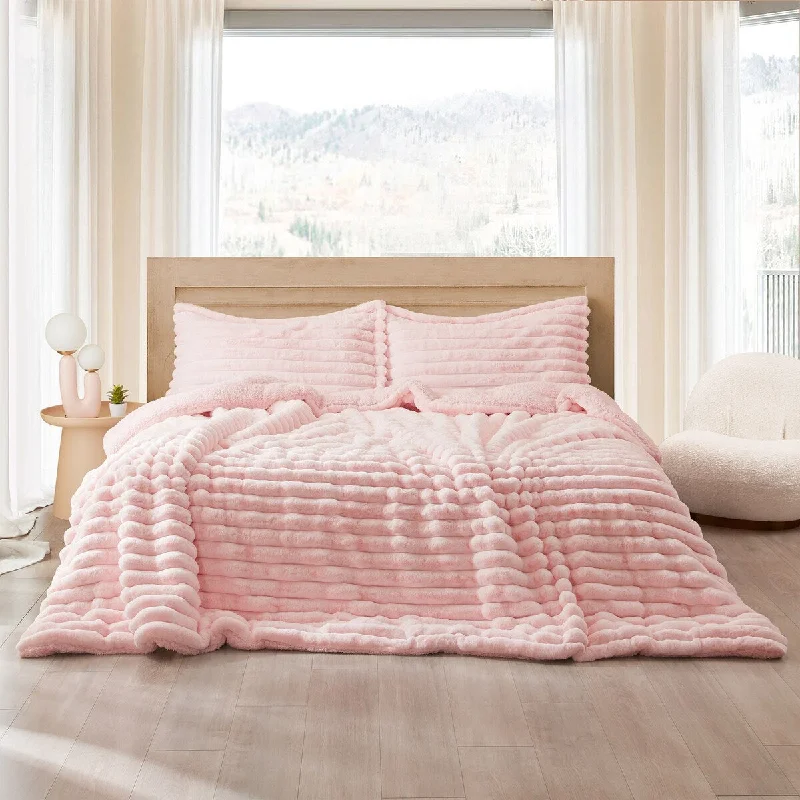 Roll Cakes Chunky Bunny - Coma Inducer® Oversized Comforter Set - Heavenly Pink