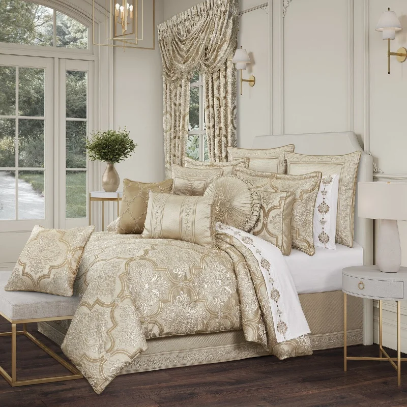 Sezanne Comforter Set