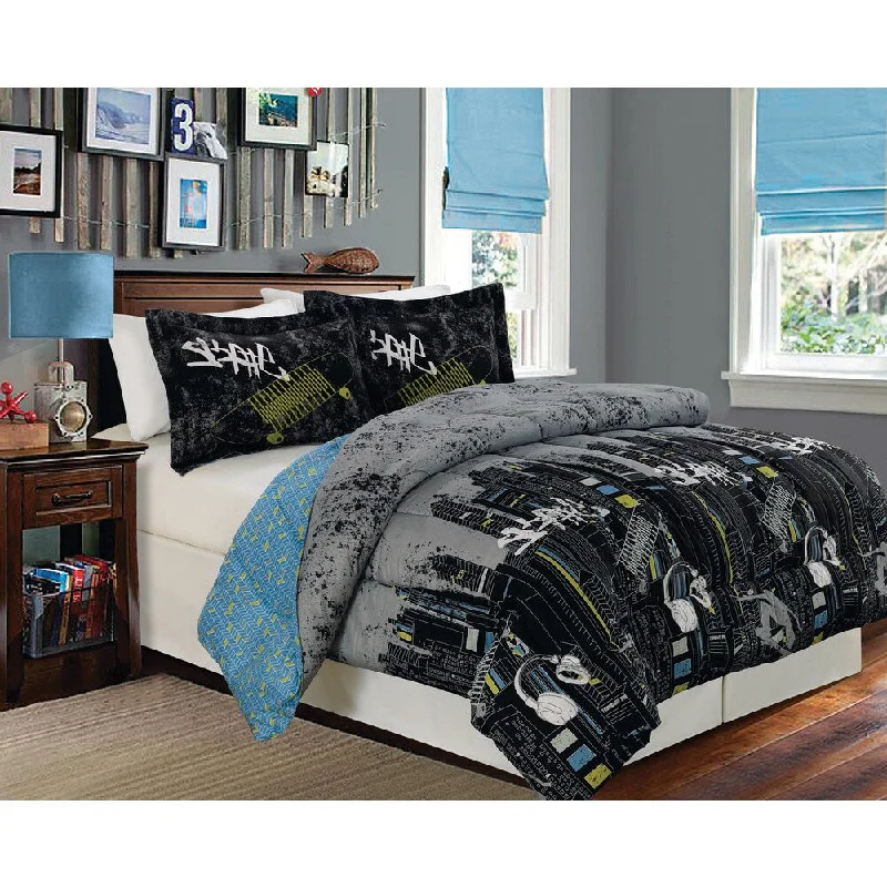 Skate Full/ Queen 1-Piece Reversible Comforter