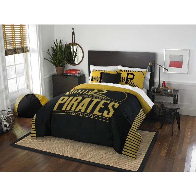 The Northwest Co MLB Pittsburgh Pirates Grandslam Black and Yellow Full/Queen 3-piece Comforter Set