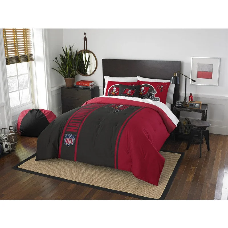 The Northwest Company Official NFL Tampa Bay Buccaneers Full Applique 3-piece Comforter Set