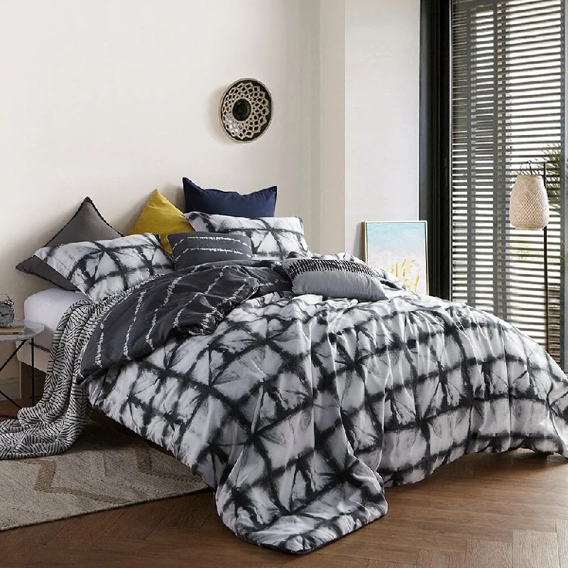 Zavi Gray - Tie Dye Styled Oversized Comforter